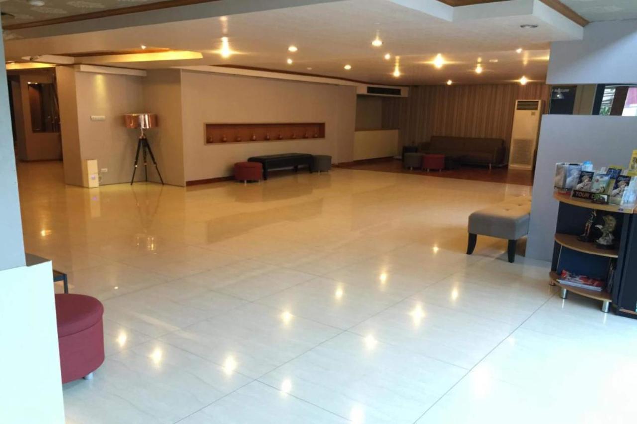 בנגקוק Oyo 796 Paradise Sukhumvit Hotel מראה חיצוני תמונה
