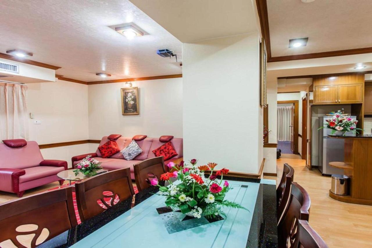 בנגקוק Oyo 796 Paradise Sukhumvit Hotel מראה חיצוני תמונה